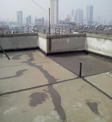 台江漏水维修 楼顶漏水是什么原因，楼顶漏水维修方法是什么?